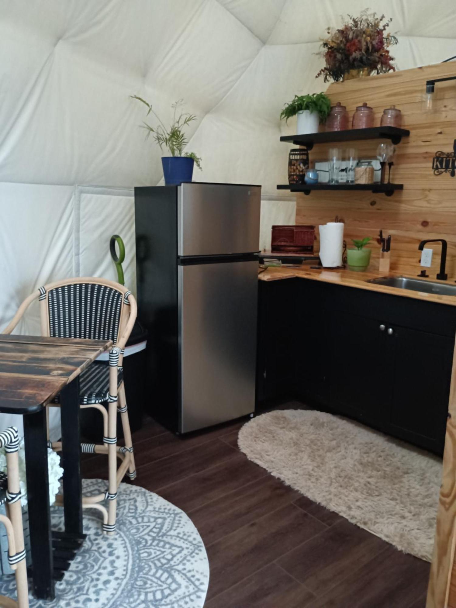 Hotel Waterfront Luxury Glamping Dome Rogersville Esterno foto