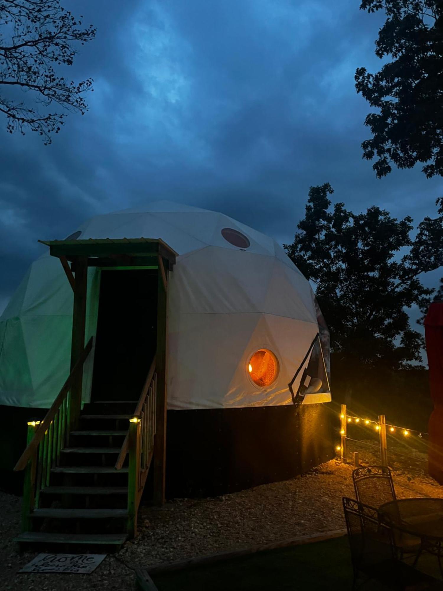 Hotel Waterfront Luxury Glamping Dome Rogersville Esterno foto
